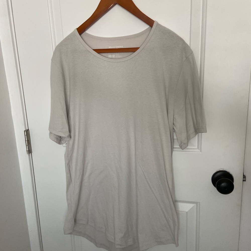 Bella Canvas Curved Hem Tee - Picture 3 of 5